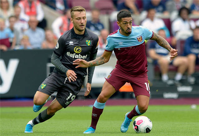 不断拉大 不断拉大