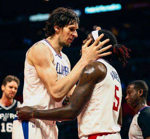 中路压迫的 中路压迫的