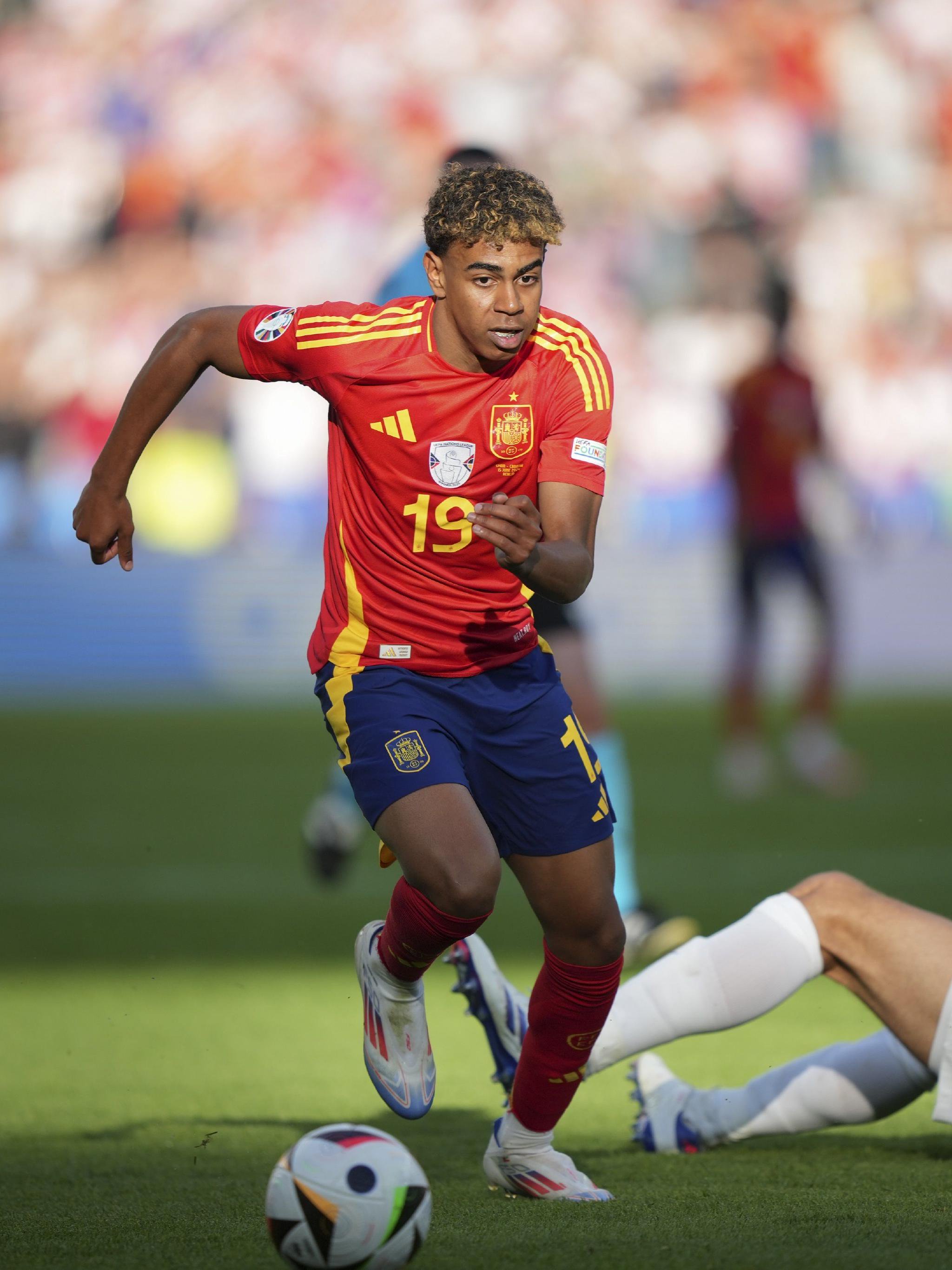 依然呈现高 依然呈现高